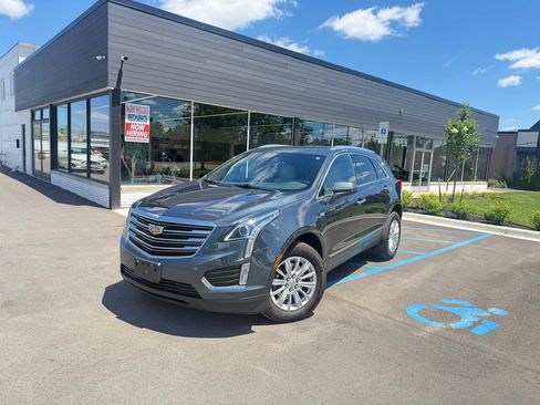 Used 2019 Cadillac XT5 FWD image 1