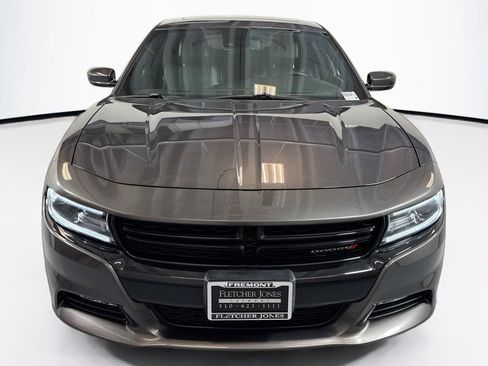 Used 2018 Dodge Charger GT image 2