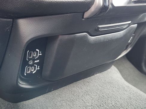 Used 2023 RAM 1500 Laramie AWD/4WD image 31