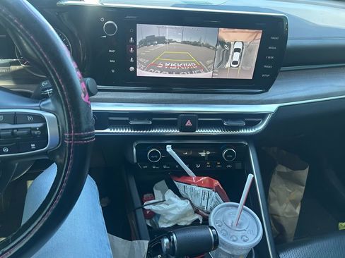 Used 2022 Kia K5 EX w/ EX Premium Package image 9