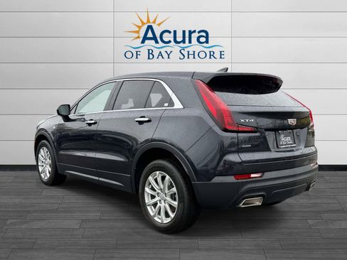 Used 2023 Cadillac XT4 Luxury w/ Cold Weather Package AWD/4WD image 5