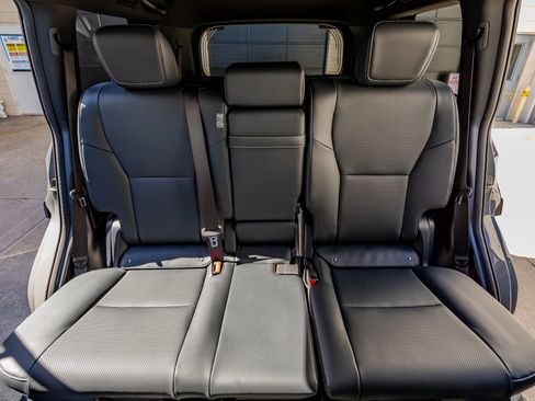 Used 2026 Lexus GX 550 w/ Accessory Package (2T) image 35