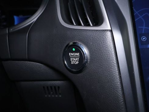 Used 2024 Ford Edge SEL image 24