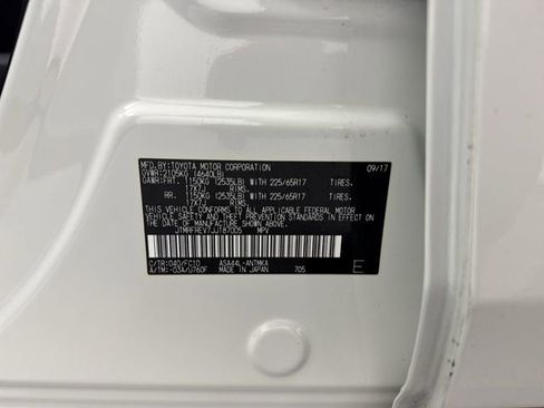 Used 2018 Toyota RAV4 XLE image 37