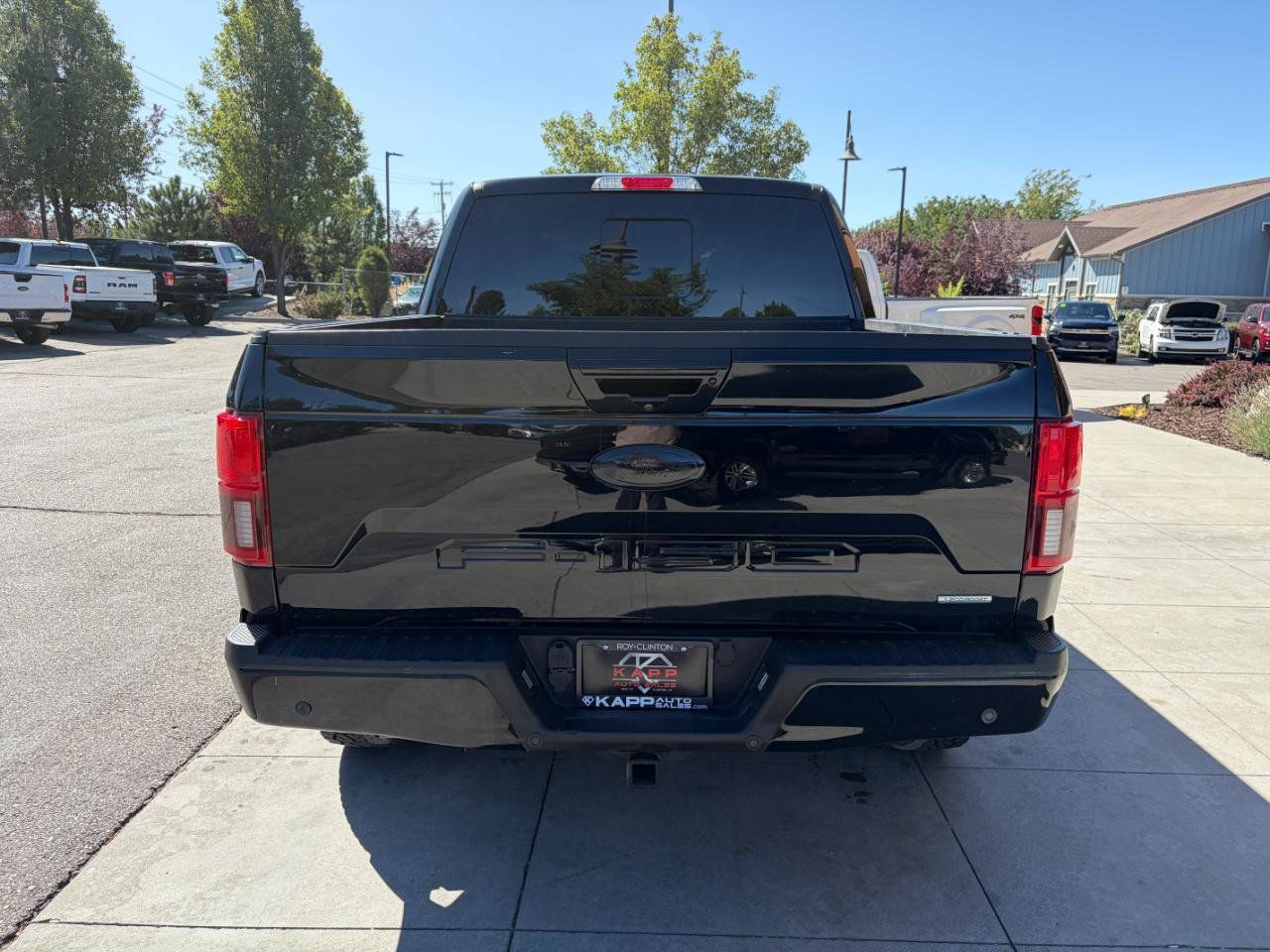 Used 2018 Ford F150 Lariat w/ Equipment Group 502A Luxury AWD/4WD image 9