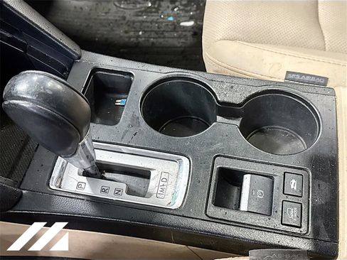 Used 2017 Subaru Outback 2.5i Limited image 18