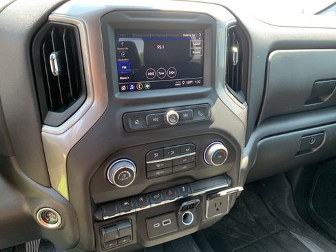 Used 2023 Chevrolet Silverado 1500 Custom AWD/4WD image 17