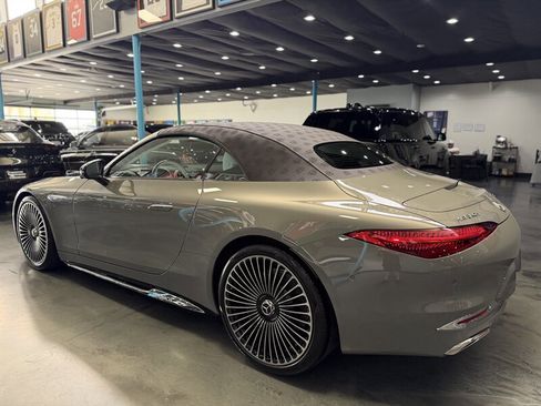 Used 2026 Mercedes-Benz Maybach SL 680 image 10