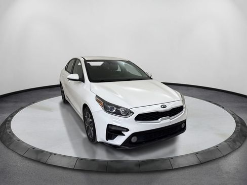 Used 2021 Kia Forte LXS FWD image 3