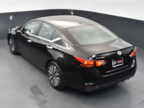 Used 2024 Nissan Altima 2.5 SV image 48