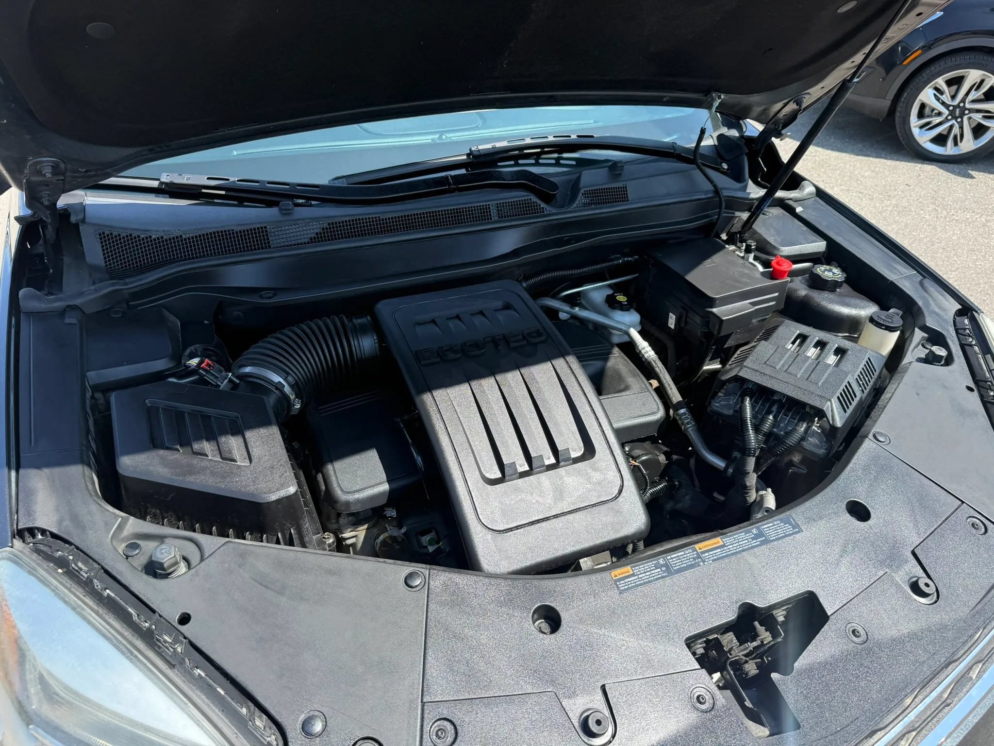 Used 2017 Chevrolet Equinox LT FWD image 29
