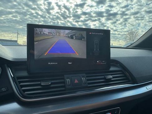 Certified 2023 Audi Q5 2.0T Premium w/ Convenience Package image 23