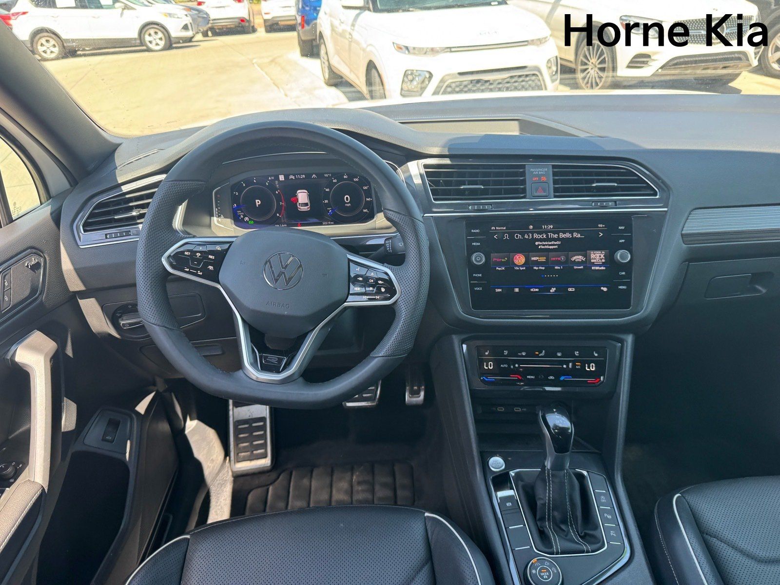 Used 2022 Volkswagen Tiguan SEL R-Line AWD/4WD image 15
