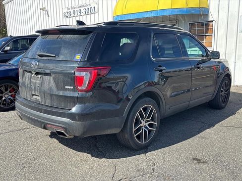 Used 2017 Ford Explorer Sport image 6