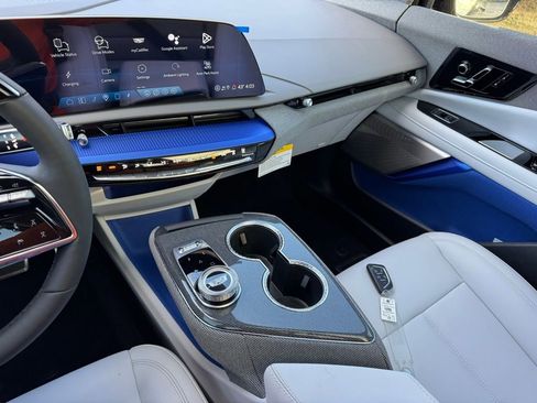 New 2026 Cadillac Optiq Sport 1 image 28