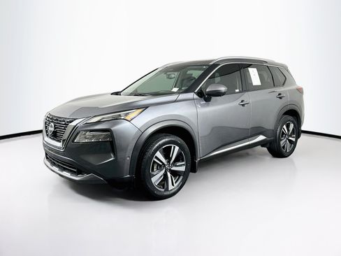 Used 2023 Nissan Rogue SL w/ SL Premium Package FWD image 3