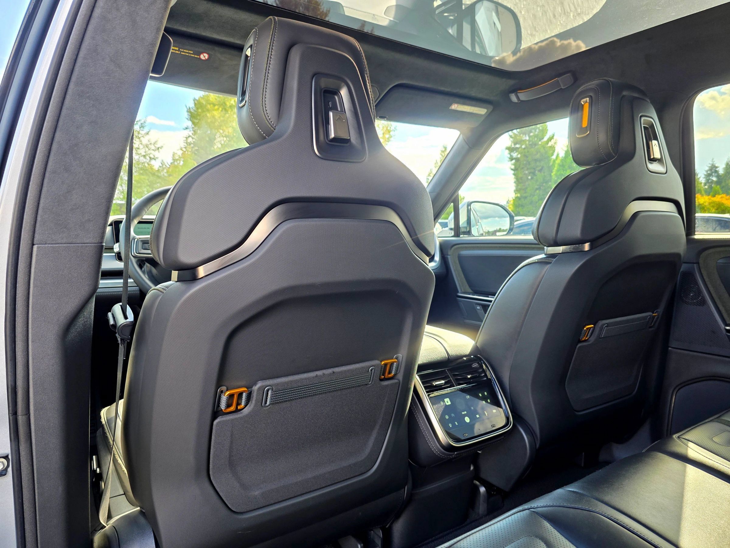 Used 2025 Rivian R1S Adventure Dual AWD/4WD image 56