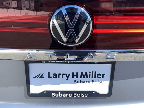 Used 2024 Volkswagen Atlas Cross Sport SE AWD/4WD image 26