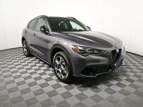 New 2025 Alfa Romeo Stelvio Sprint w/ Convenience Package image 6