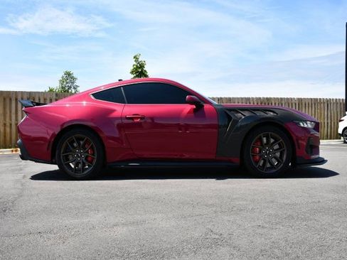 Used 2025 Ford Mustang GT Premium RWD image 12