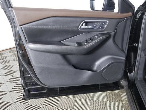 Used 2023 Nissan Rogue Platinum w/ Platinum Premium Package AWD/4WD image 24