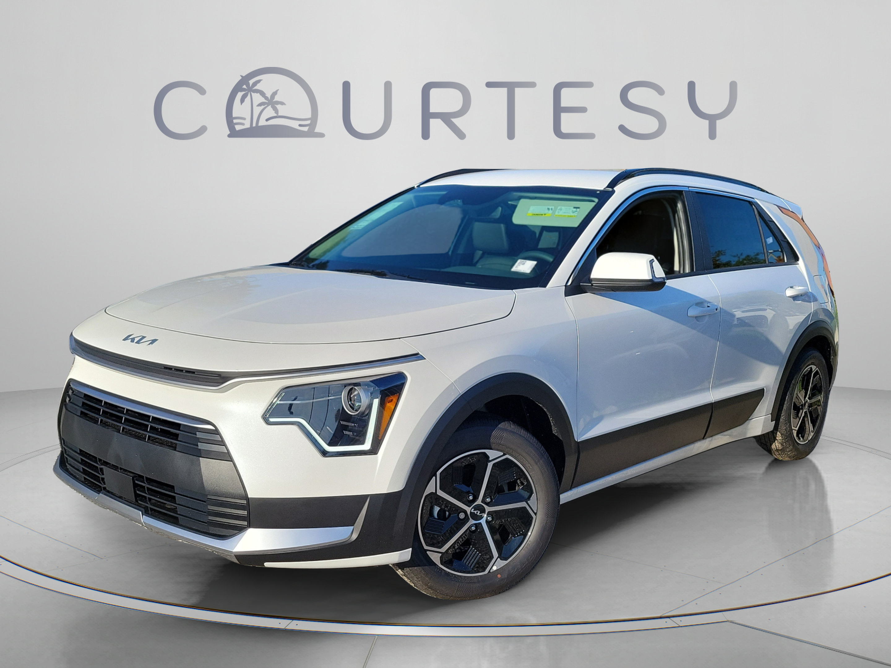 New 2026 Kia Niro EX FWD image 1