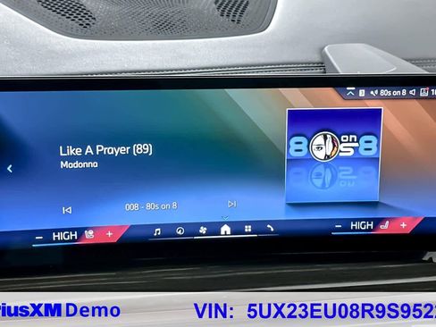 Used 2024 BMW X5 xDrive40i w/ Parking Assistance Package image 29