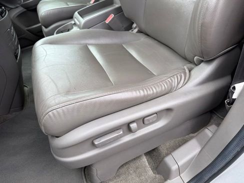 Used 2014 Honda Odyssey EX-L image 18