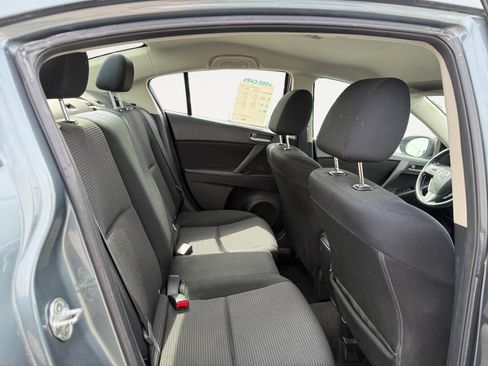 Used 2013 MAZDA MAZDA3 i Sport FWD image 18