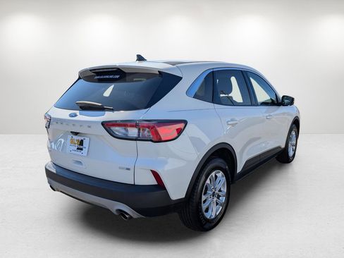 Used 2020 Ford Escape SE image 5