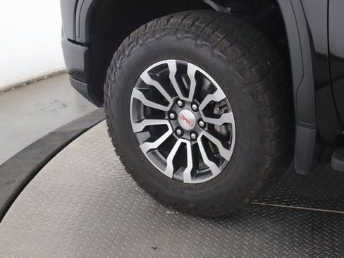 Used 2023 GMC Sierra 1500 AT4 w/ AT4 Preferred Package image 13