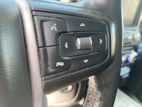 Used 2019 GMC Sierra 1500 SLE w/ SLE Value Package AWD/4WD image 38