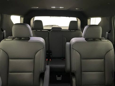 New 2026 Chevrolet Traverse LT w/ Midnight/Sport Edition AWD/4WD image 13
