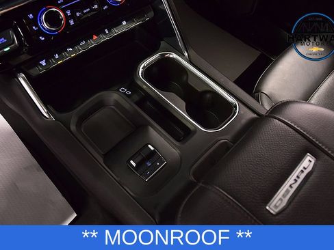 Used 2025 GMC Sierra 3500 Denali w/ Denali Reserve Package AWD/4WD image 27