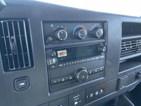 New 2025 GMC Savana 2500 Extended w/ Driver Convenience Package image 13