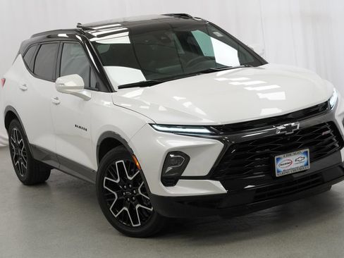 Used 2024 Chevrolet Blazer RS w/ Driver Confidence II Package AWD/4WD image 4