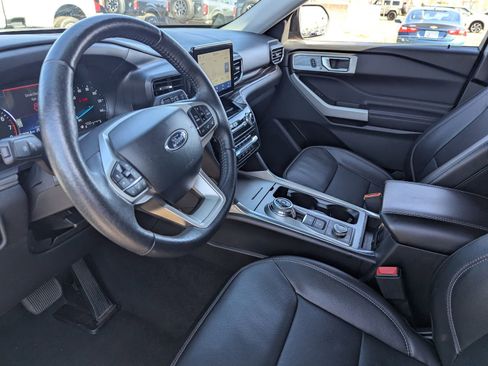 Certified 2024 Ford Explorer Limited image 16
