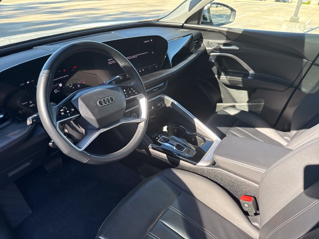 Used 2025 Audi Q5 Premium AWD/4WD image 12