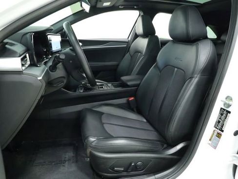 Used 2023 Kia K5 GT-Line image 29