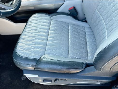 Used 2023 Ford F150 Limited image 21