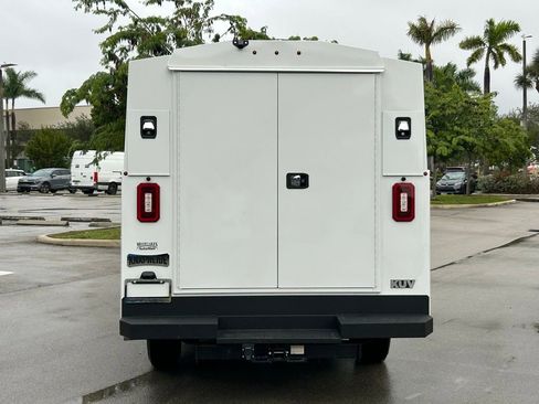 New 2025 Chevrolet Express 3500 w/ Power Convenience Package image 4