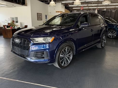 Used 2021 Audi Q7 3.0T Premium Plus AWD/4WD image 4