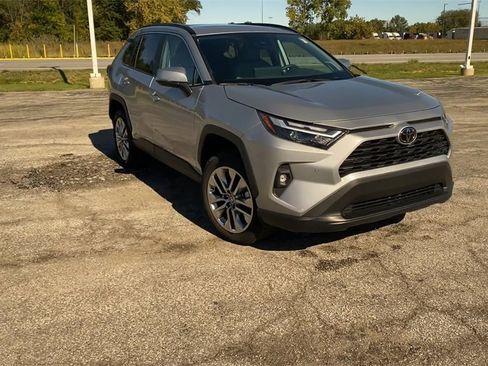 Used 2024 Toyota RAV4 XLE Premium w/ Weather Package image 2