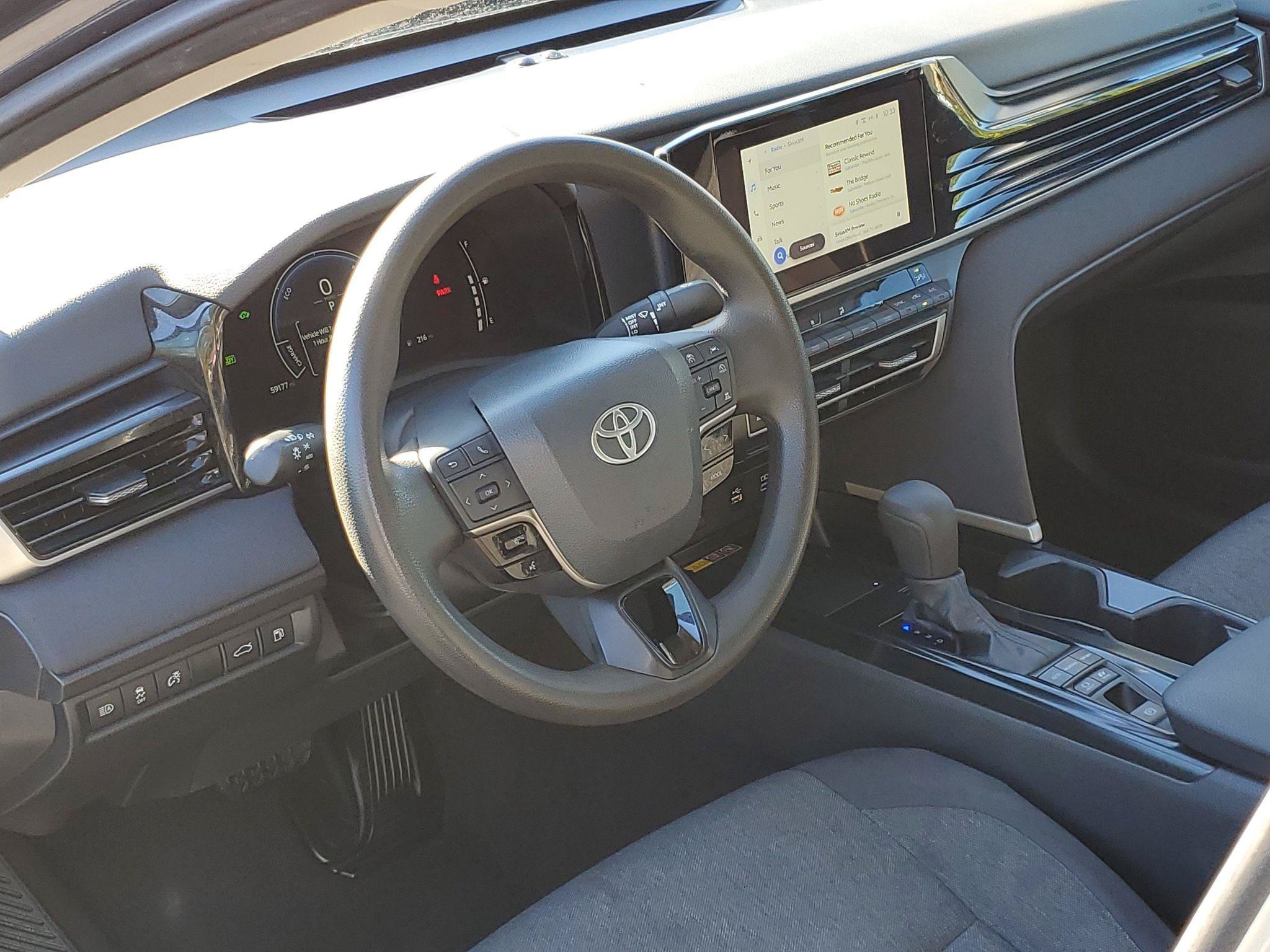 Used 2025 Toyota Camry LE FWD image 6