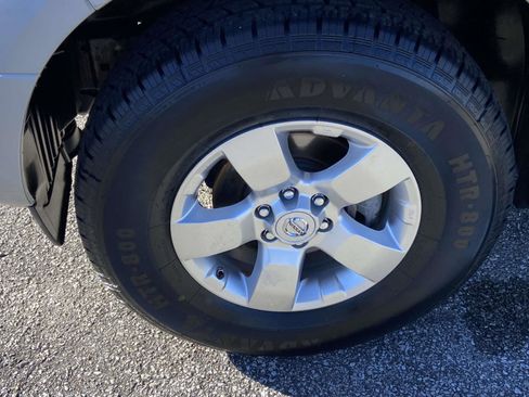 Used 2013 Nissan Frontier SV w/ SV Value Truck Pkg image 5