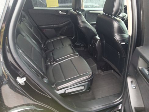 Used 2020 Ford Escape SEL image 19