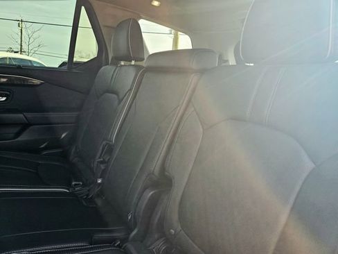 Used 2023 Honda Pilot Elite image 25