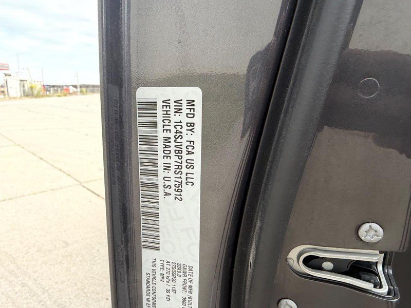 Used 2024 Jeep Wagoneer Series II AWD/4WD image 25