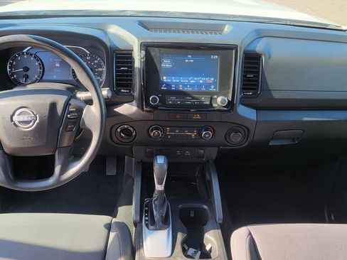 Used 2022 Nissan Frontier S AWD/4WD image 28