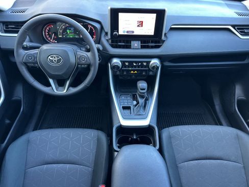 Used 2024 Toyota RAV4 XLE w/ Convenience Package image 3